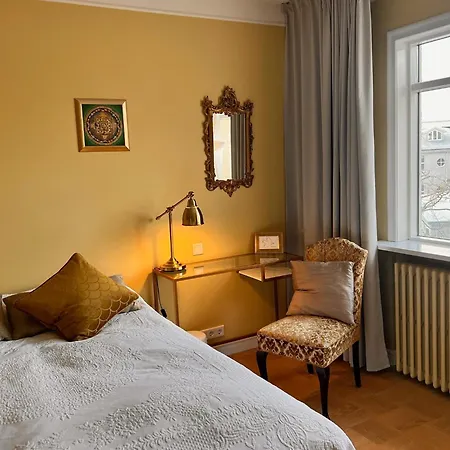 Casa Disa - Dreams, A Boutique In City's Park And Botanical Garden In Laugardalur, Hot-spring-valley